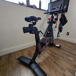Peloton Bike