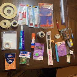Lot Of Mixed Sewing Notions And Accesories