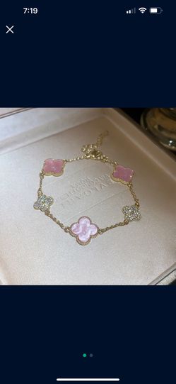 Bracele ts And Earr ing