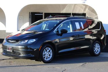 2020 Chrysler Voyager