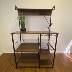 Bakers Rack with Power Outlet