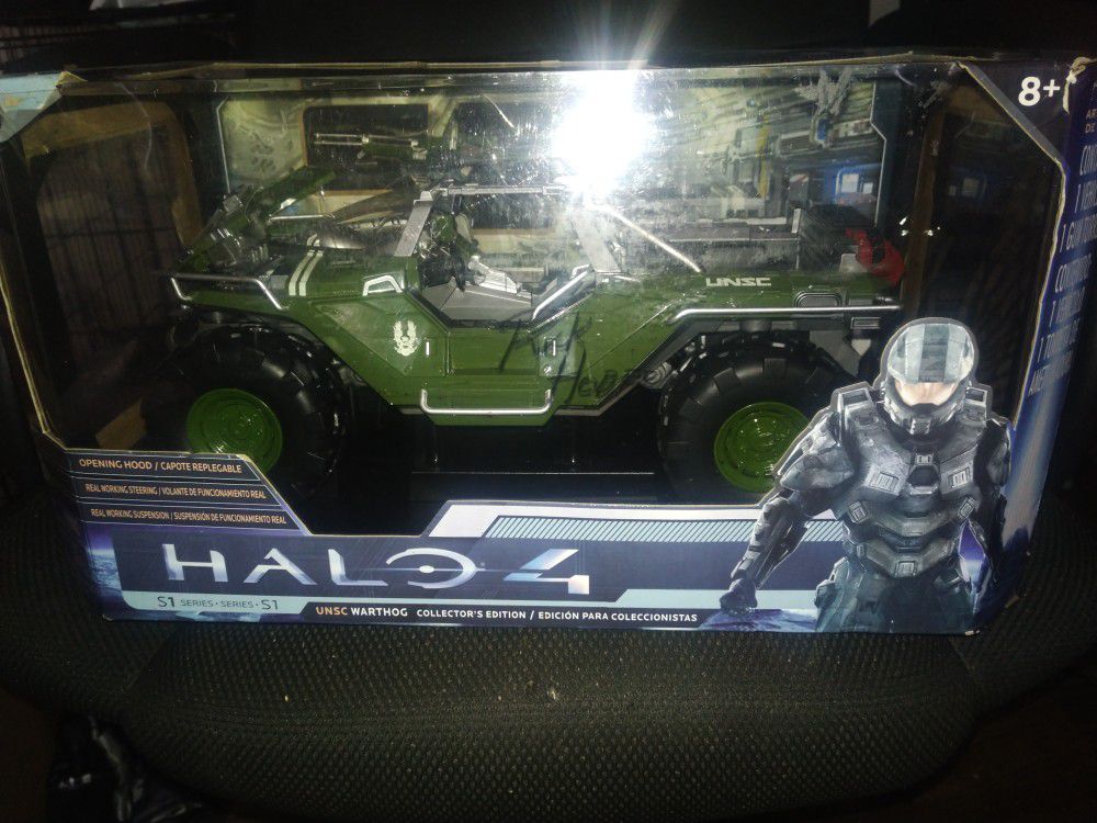 Collectors Edition Halo 4 Model Warthog