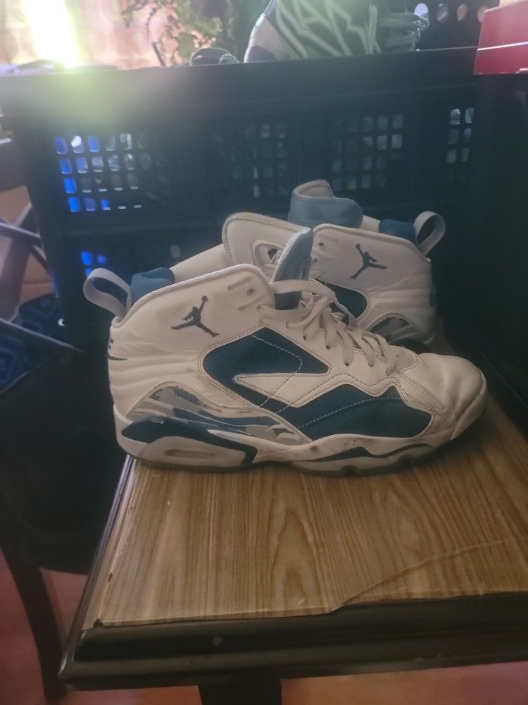 Jordans Size 9