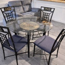Beautiful Dining Set (Glass Table + Chairs)