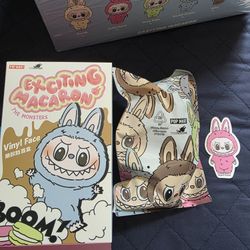 Lychee Berry THE MONSTERS - Exciting Macaron Vinyl Face Labubu
