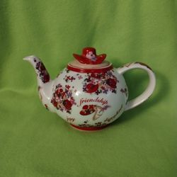 Cardew Design Red Hat Society Small Teapot Vintage 