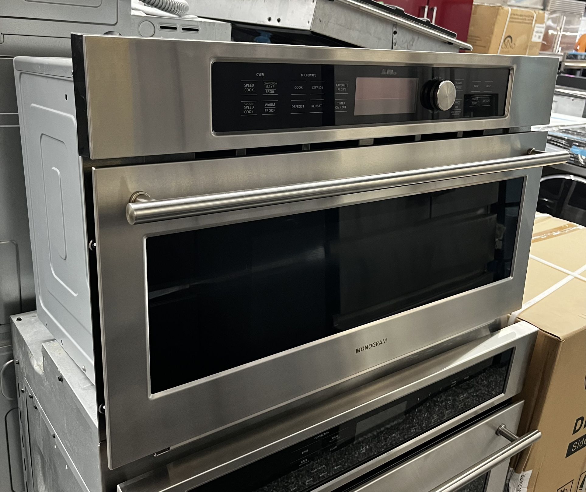 Monogram Built In 30” Oven With Advantium Speedcook Technology