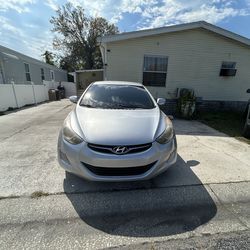 2012 Hyundai Elantra