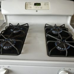 GE Stove 