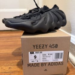 Yeezy 450 (Utility Black)