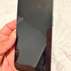 iPhone 13 PRO (1tb)- UNLOCKED