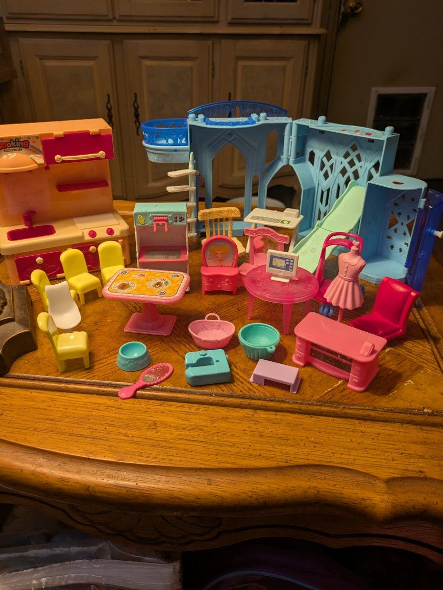 Small Doll Accessories Lot 25 Total