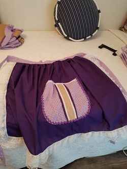 Hago todo tipo de articulo religioso, adelantares, trajes para todo los Santo,ides,Collar de Mazos ect. (Especiales para Trajes de Santos).