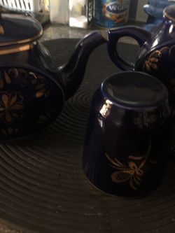Blue Tea Set With Pot