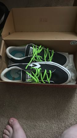 Vans (like new + box)