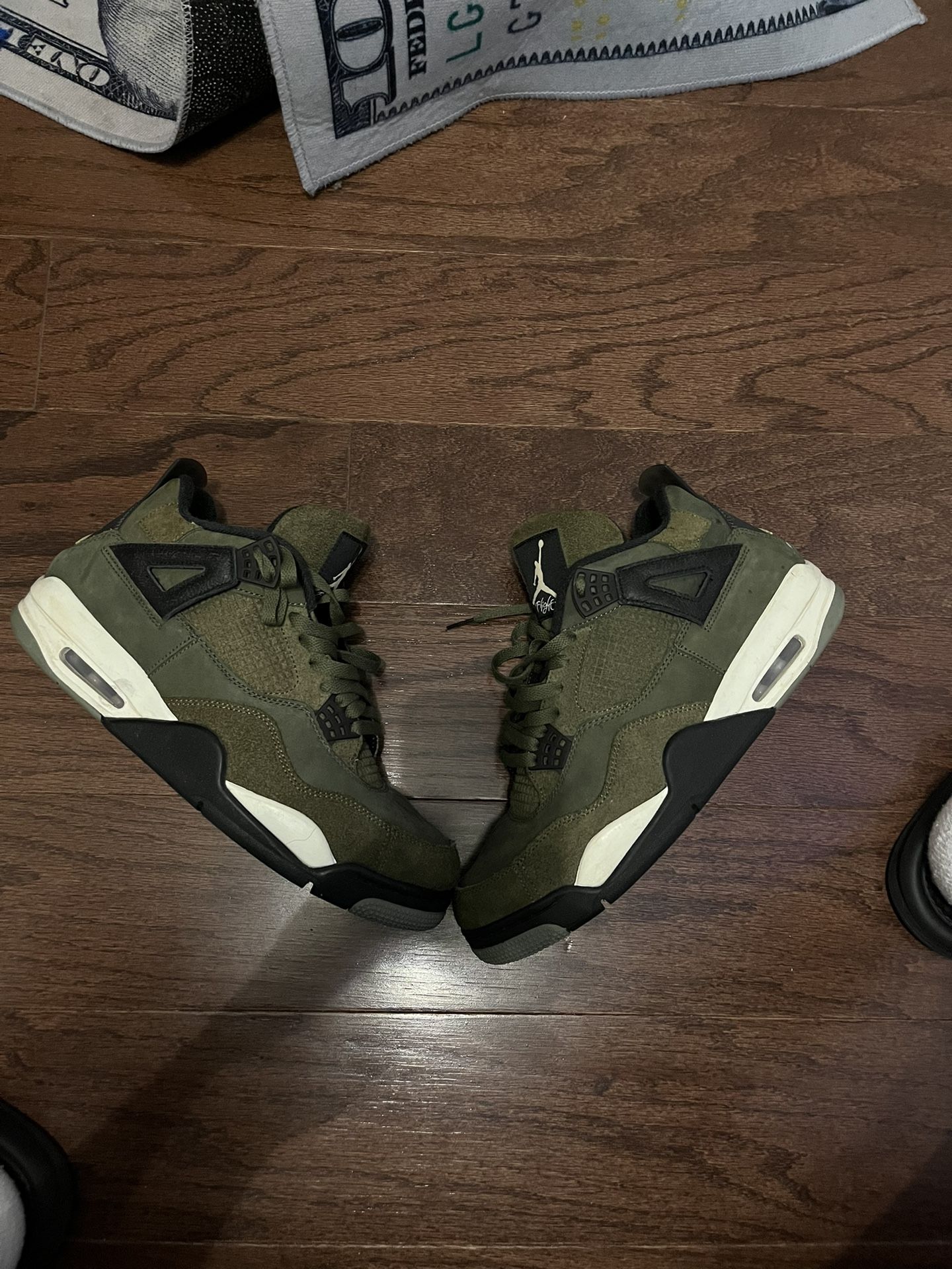 Jordan 4s