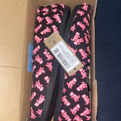 Toms
