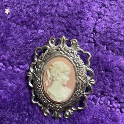 Vintage Silver Tone Pink Cameo Brooch Pin 