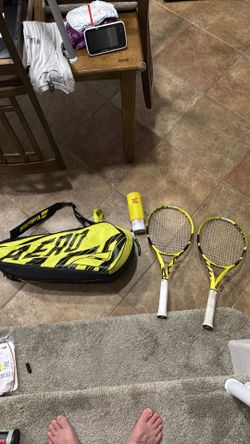 TWO Babolat Pure Aero 3/8 with Babolat tennis bag