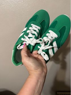 Girls shoes