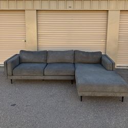 Living Spaces Aries Sectional Sofa