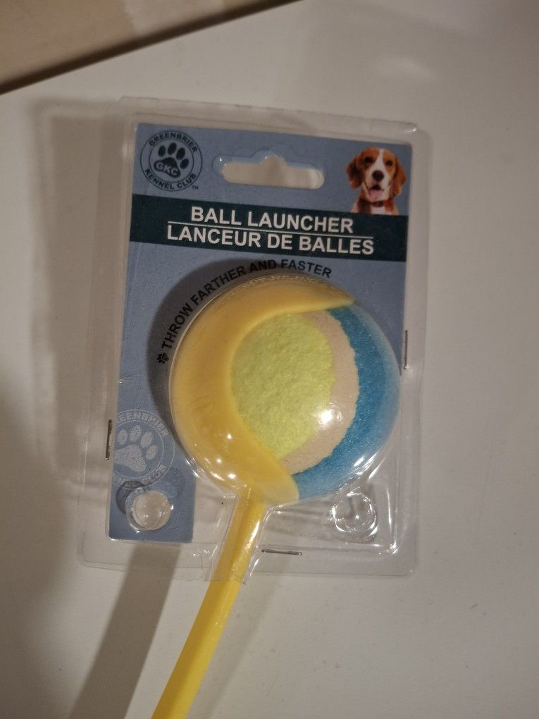 Greenbriar Kennel Club Ball Launcher Dog Toy