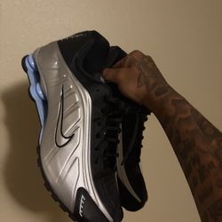 Nike Men’s Shox R4 11.5