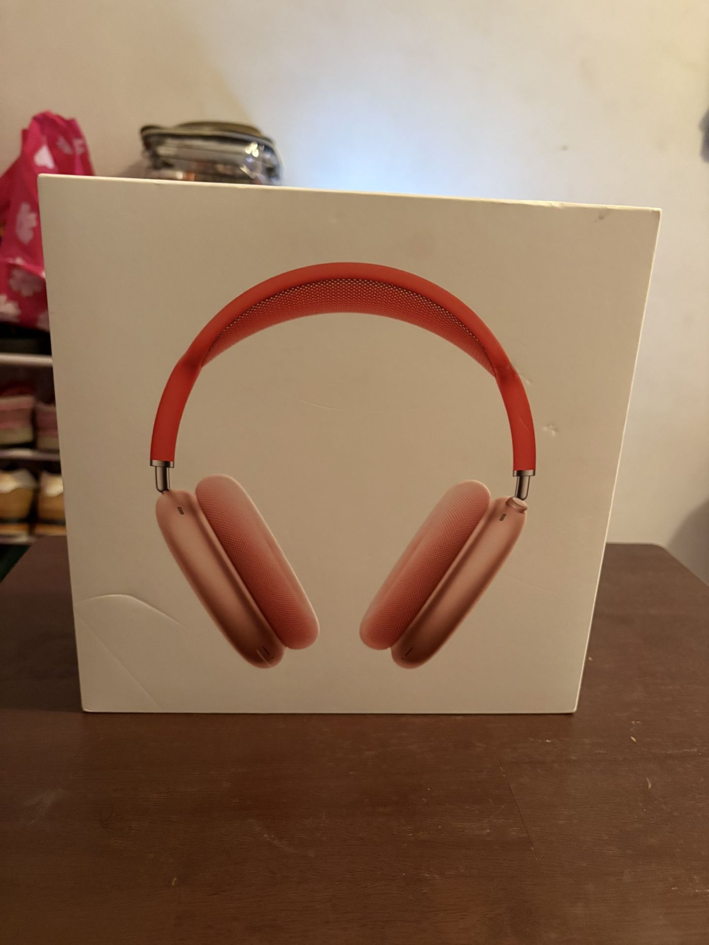 Coral : Airpod max