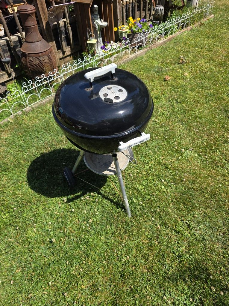 18 Inch Weber Charcoal Kettle Grill