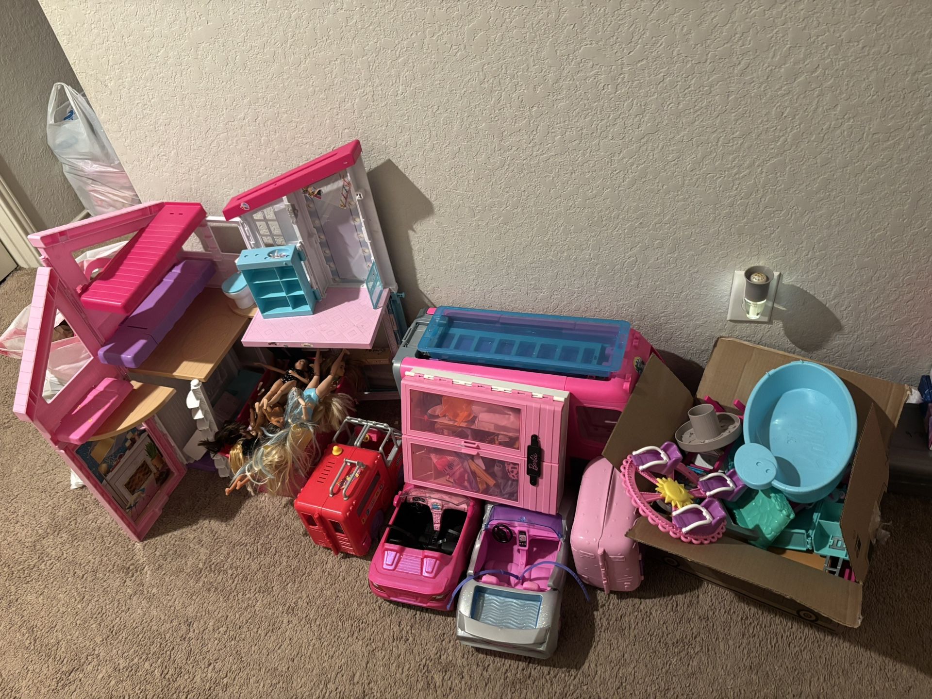 BARBIE items 