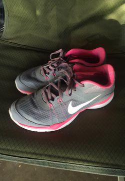 Size 7 Nike’s