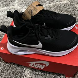 Nike Air Max Size 7.5 Eomens