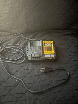 Dewalt battery charger like new