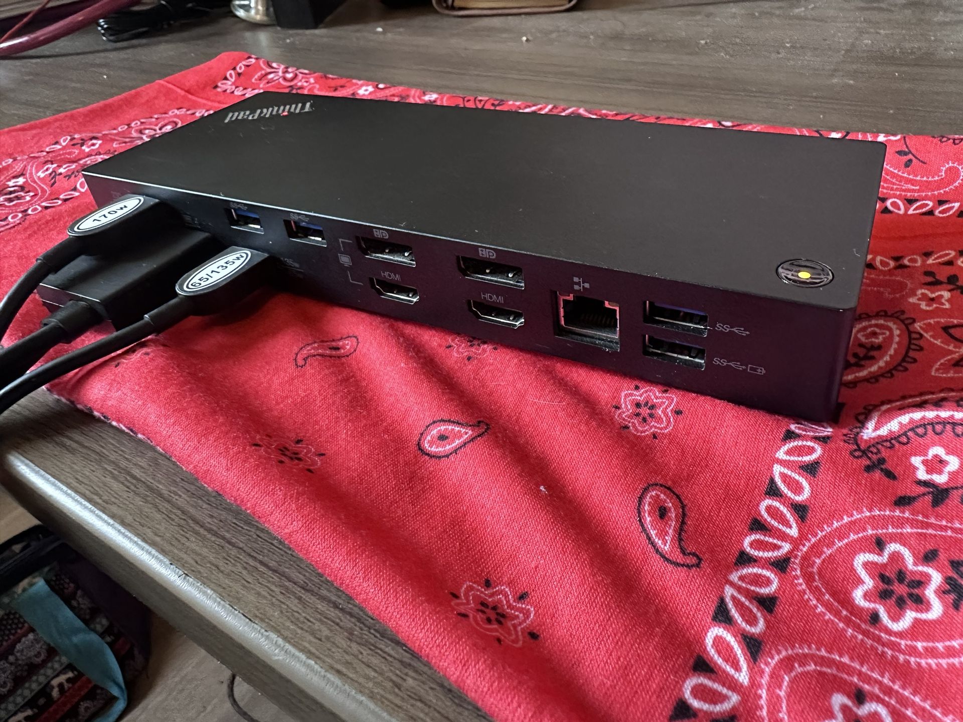 ITR Lenovo 40AN ThinkPad Thunderbolt 3 Gen 2 Workstation Dock Grade A - Refurbished computer equipment
