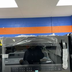 BLACK STAINLESS STEEL SAMSUNG MICROWAVE OVEN 