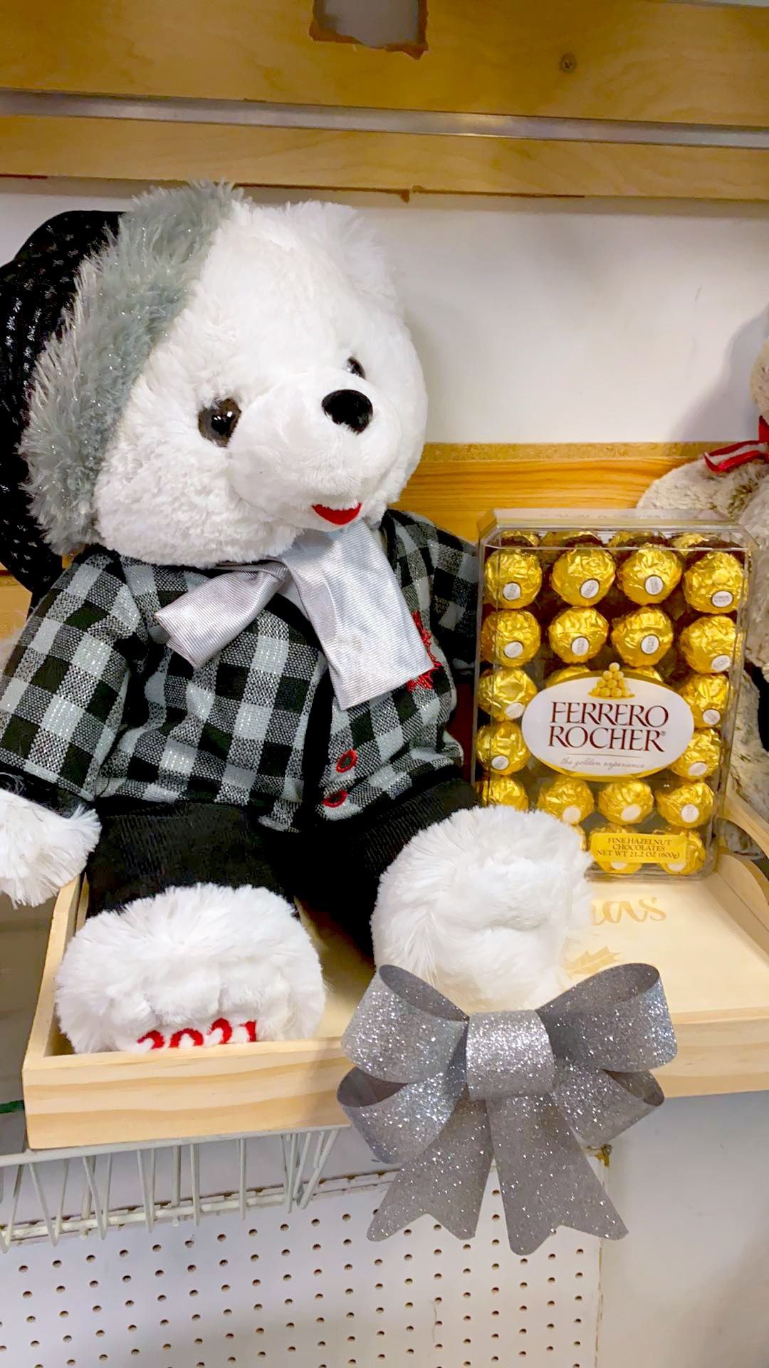 Perfect gift for Christmas (feminine) Perfect gift for Christmas