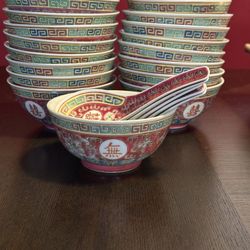 Vintage Chinese Rice Bowls, Spoons & Dipping Saucer