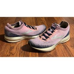 Brooks Levitate 2 Womens Running Shoes Pink Navy Blue 9.5