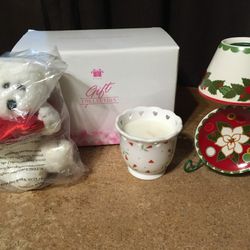 Two Avon Candle Sets Be Mine Valentine's Teddy Bear And Candle Gift Set And Very Merry Tea Light Candle Holder With Plate