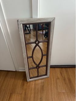 ELEGANT MIRROR (33.5 x 13.5 inches)