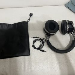 Headphone 