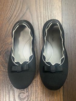 Girls kids black flat dress shoes size 11 by Dream Paris