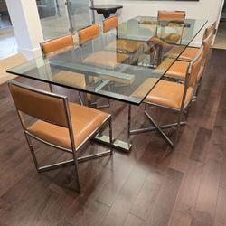 William Sonoma Glass Dinning Table 