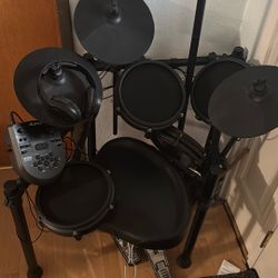Drum Kit 