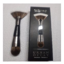 Urban Decay Double Brush 
