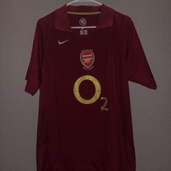ARSENAL RETRO JERSEY 05/06🌟🍷  