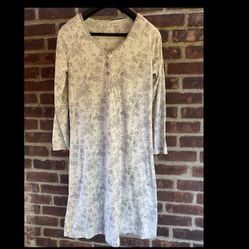 Women’s Body Touch S Grey and White Soft Cozy Warm Floral Nightgown PJ 