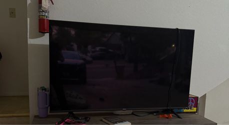 Hisense 55” Class 4K UHD Xumo Smart TV