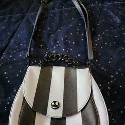 BARELY USED CLOTHING FOR SALE