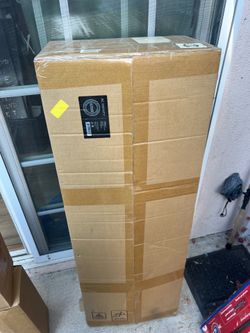 Brand new AC Infinity 4x8 Grow Tent